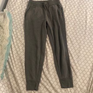 Gray Athletic Works joggers size 4-6